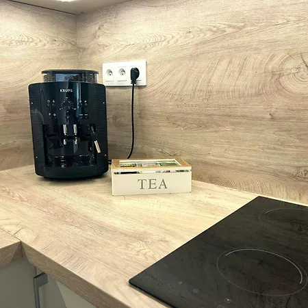 Leo Obchodna - Delux Apartamento *