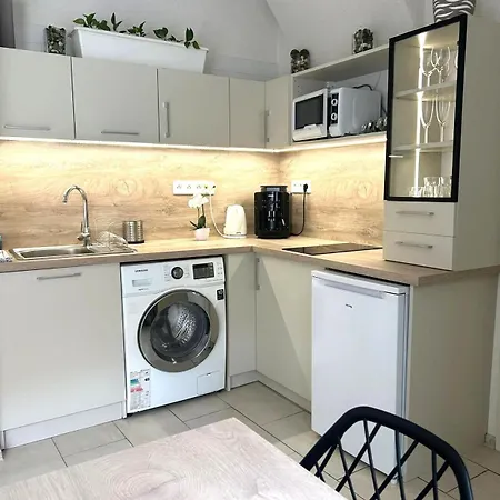 Leo Obchodna - Delux Bratysława