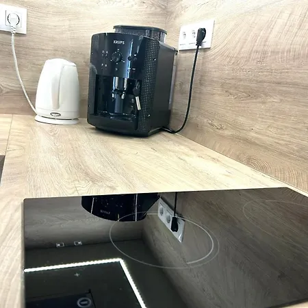 Leo Obchodna - Delux Apartamento *