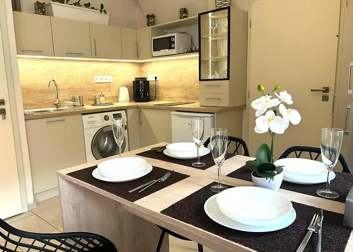 Leo Obchodna - Delux