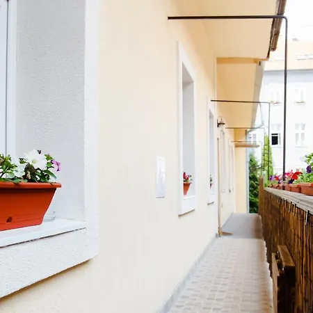 Leo Obchodna - Delux * Pressburg