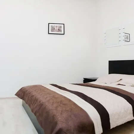 Leo Obchodna - Delux Apartment *